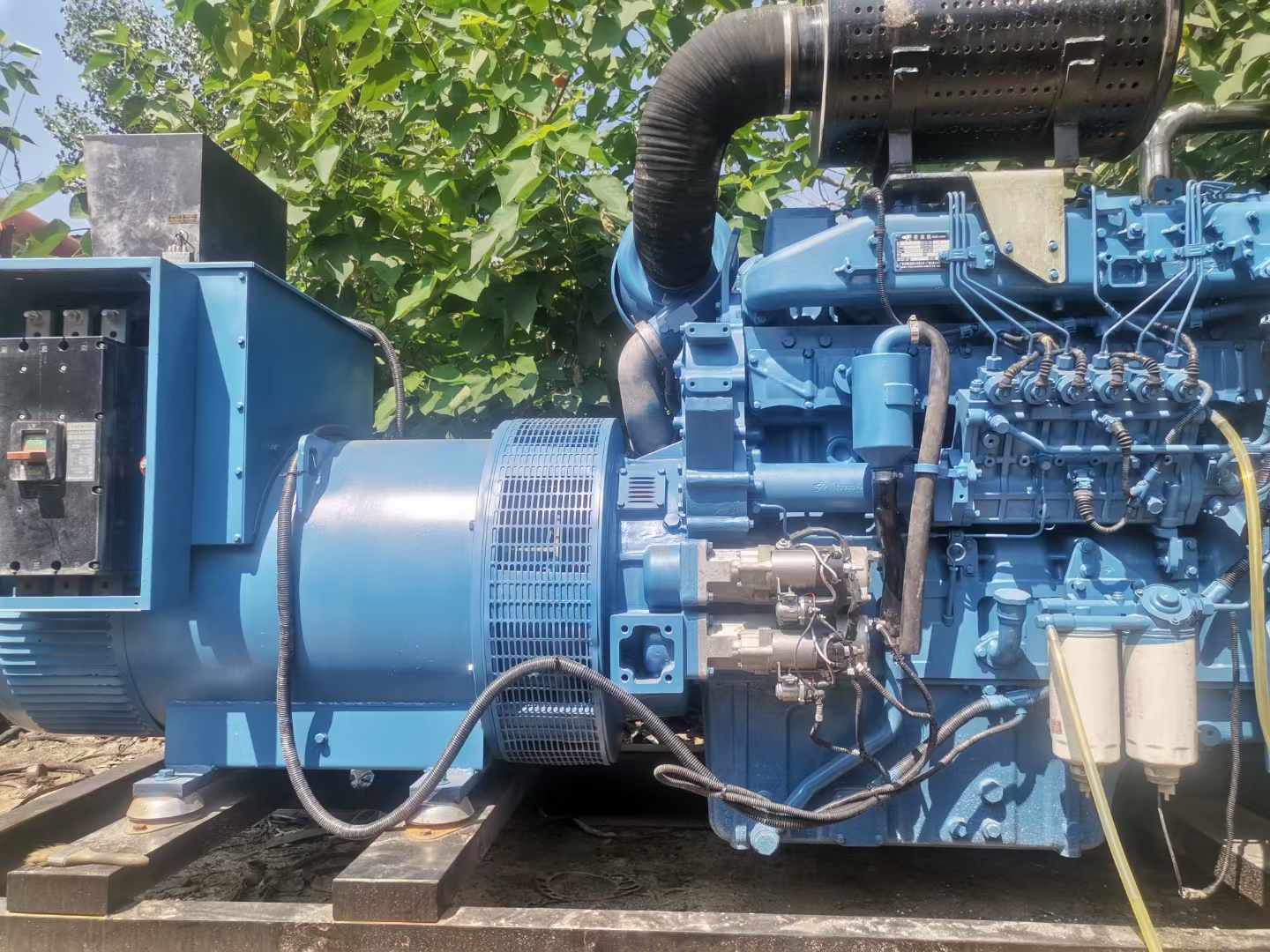 天桥详细说明降低 800kW 柴油发电机输出电流波动的方法