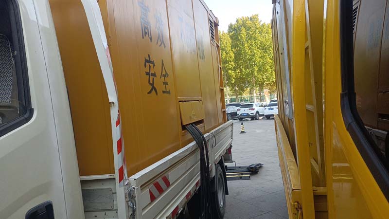 天桥如何判断柴油发电机组和UPS电源的切换时间是否符合要求？